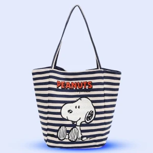 Snoopy Embroidered Shoulder Bag product image